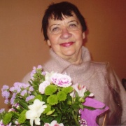 Zenono Šiaučiulio nuotraukoje: ilgametė spaudos bitutė,Lietuvos žurnalistų sąjungos narė Aušra Šuopytė 2009-ųjų pabaigoje atšventė garbingą septyniasdešimtmetį, tačiau vis dar jaunatviška, kūrybinga, geros nuotaikos Zenono Šiaučiulio nuotraukoje: ilgametė spaudos bitutė,Lietuvos žurnalistų sąjungos narė Aušra Šuopytė 2009-ųjų pabaigoje atšventė garbingą septyniasdešimtmetį, tačiau vis dar jaunatviška, kūrybinga, geros nuotaikos